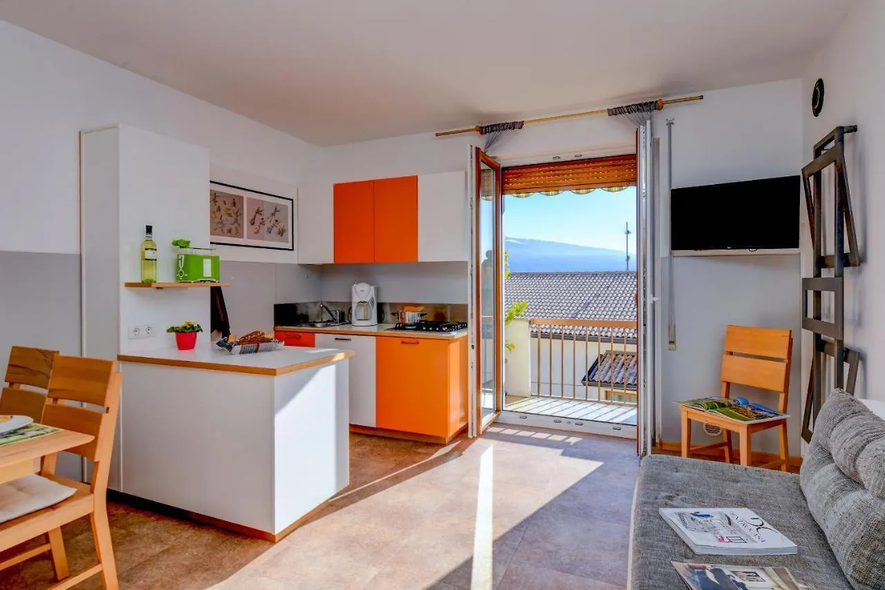 Apartment La Portella - Gardagate Tignale